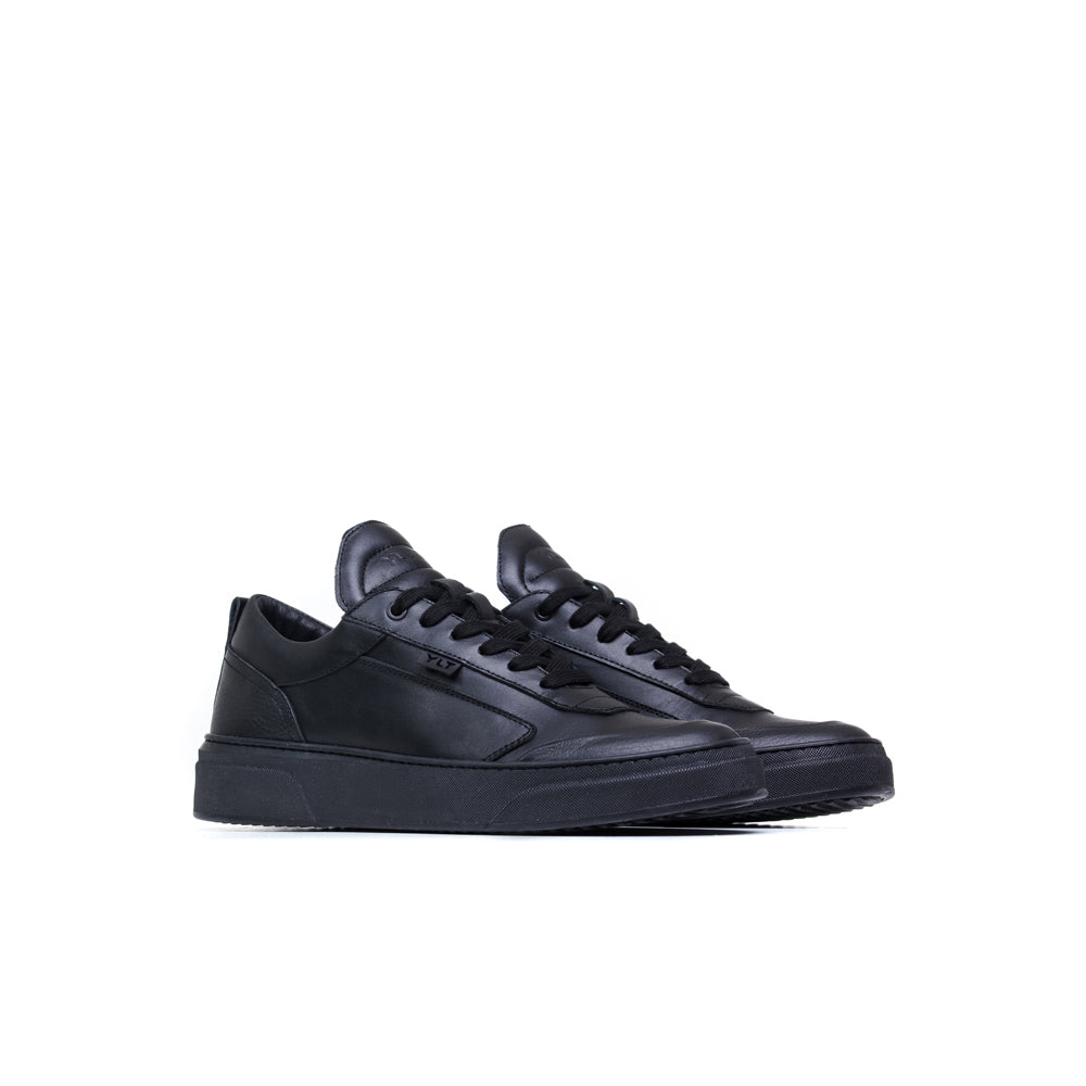 low cut Italian leather footwear handcrafted in Napoli 
